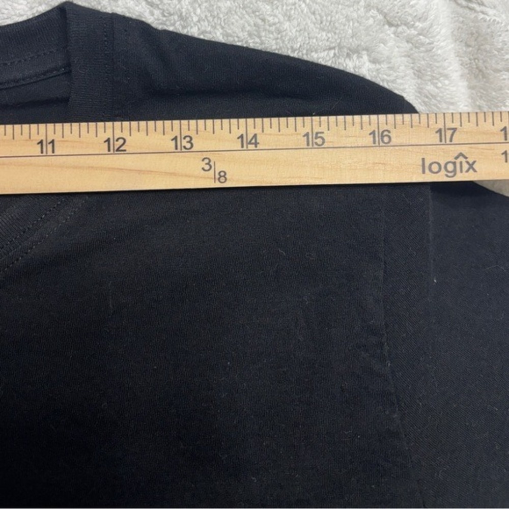 Taylor Swift The Eras Tour T-Shirt Size Medium Black Graphic Style Tee Music - Picture 6 of 10
